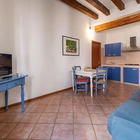 Apartamento Palazzo Montecchi - Teatro Ponte Pietra Verona